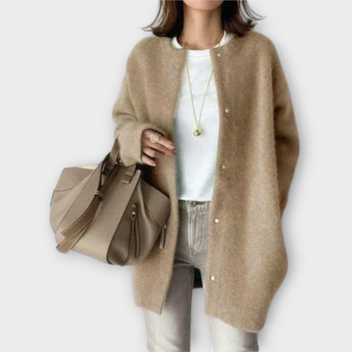 Lilly - Elegante bruine cardigan met knopenrij