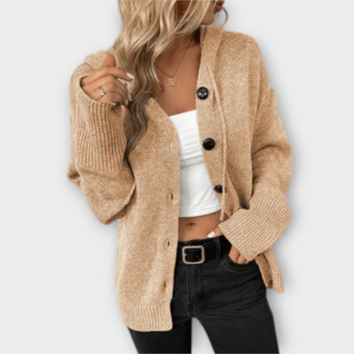 Brittan - Beige cardigan met knopen