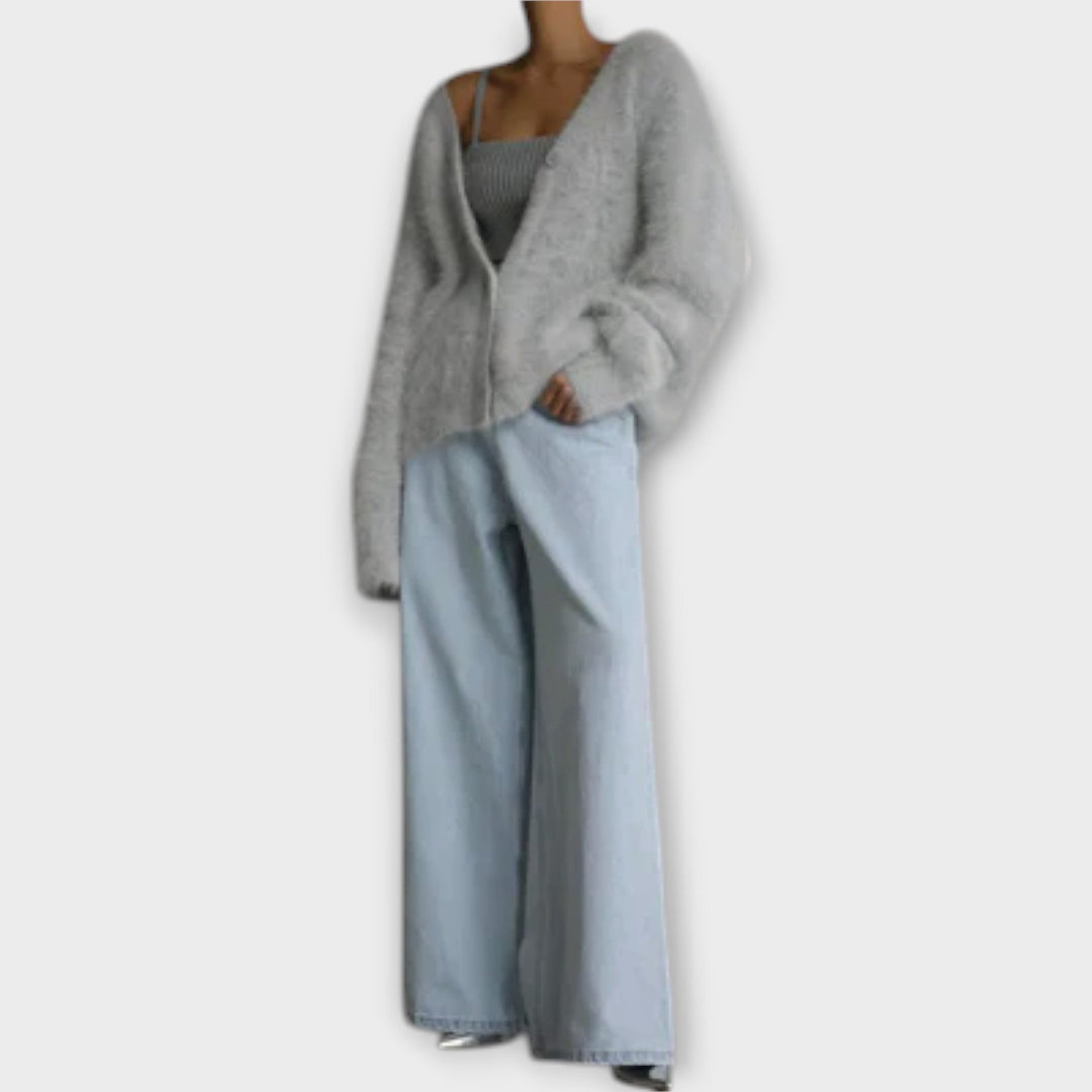 Dahlia - Elegante beige cardigan van nepbont