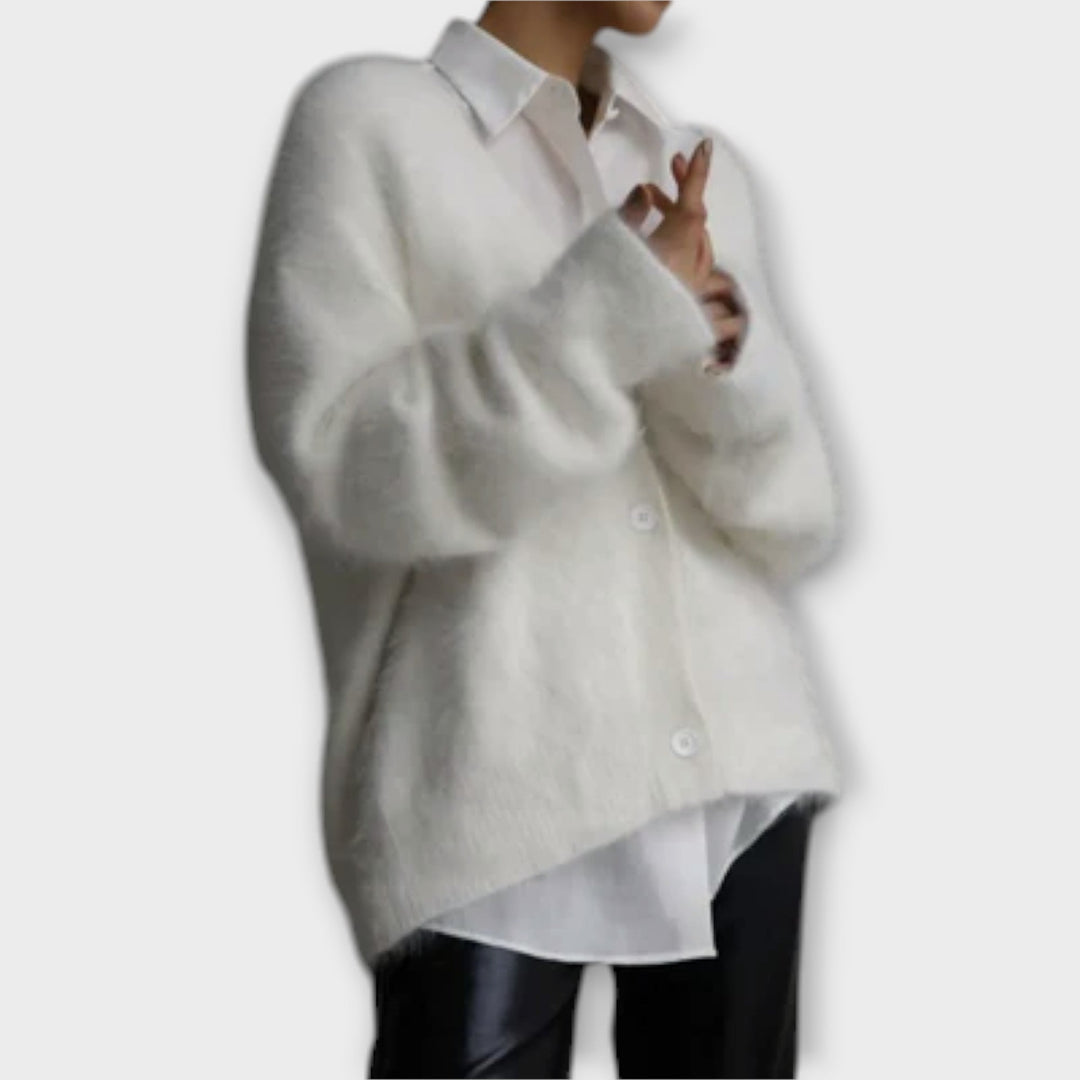 Dahlia - Elegante beige cardigan van nepbont